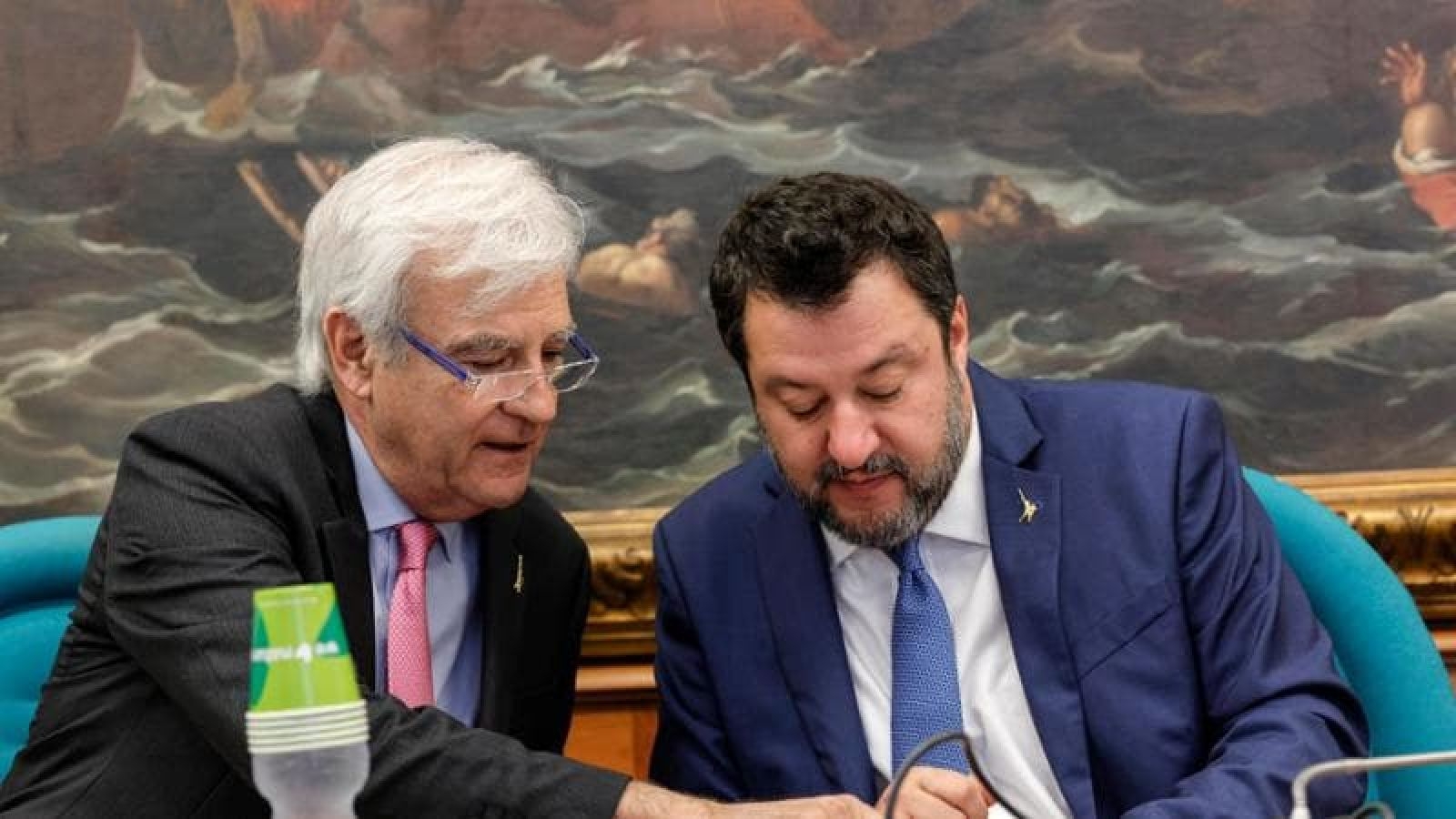 Rinaldi lascia Salvini e va con Vannacci