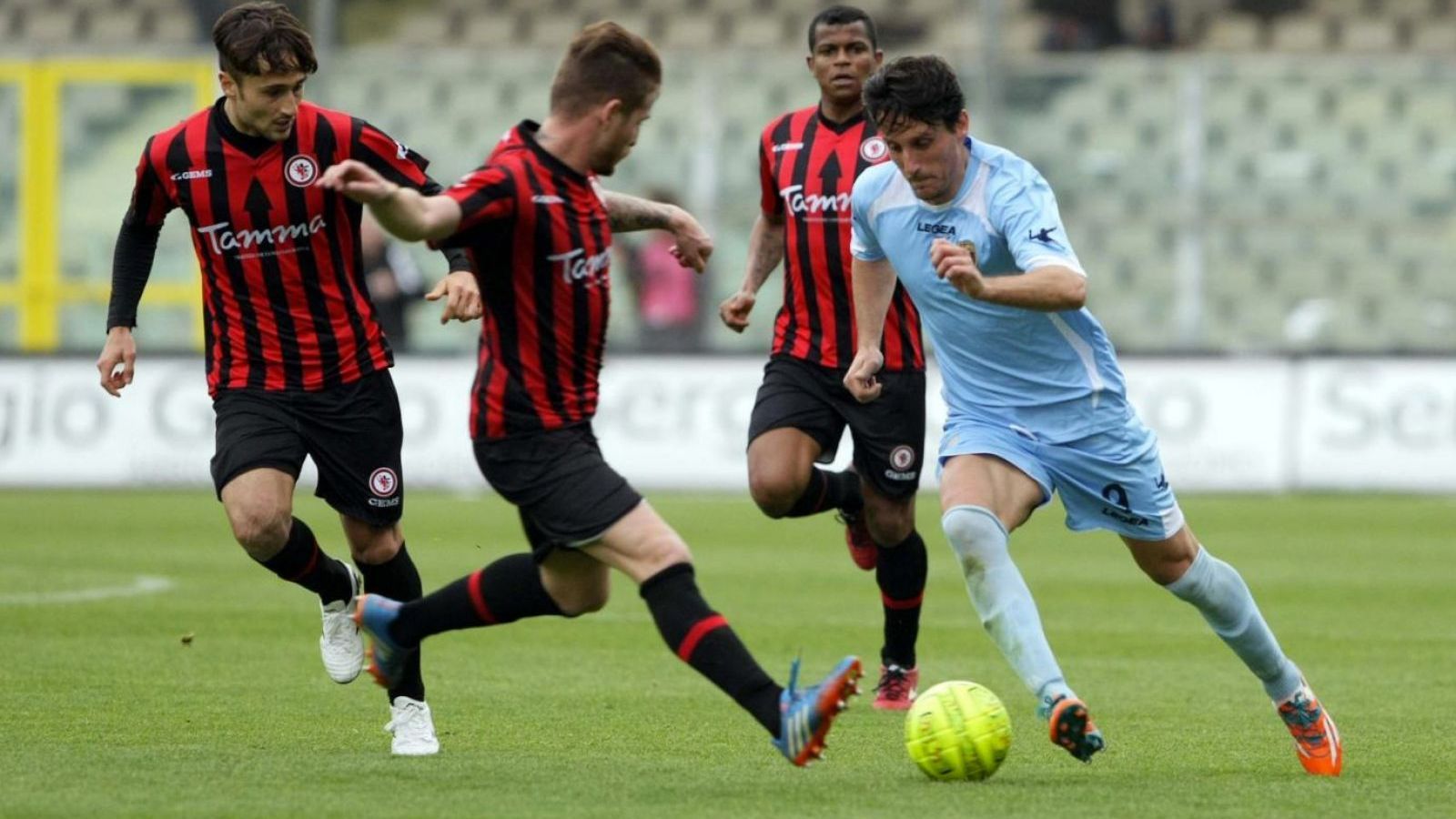 PARTITA  FINISCE  QUANDO  ARBITRO F…ISCHIA