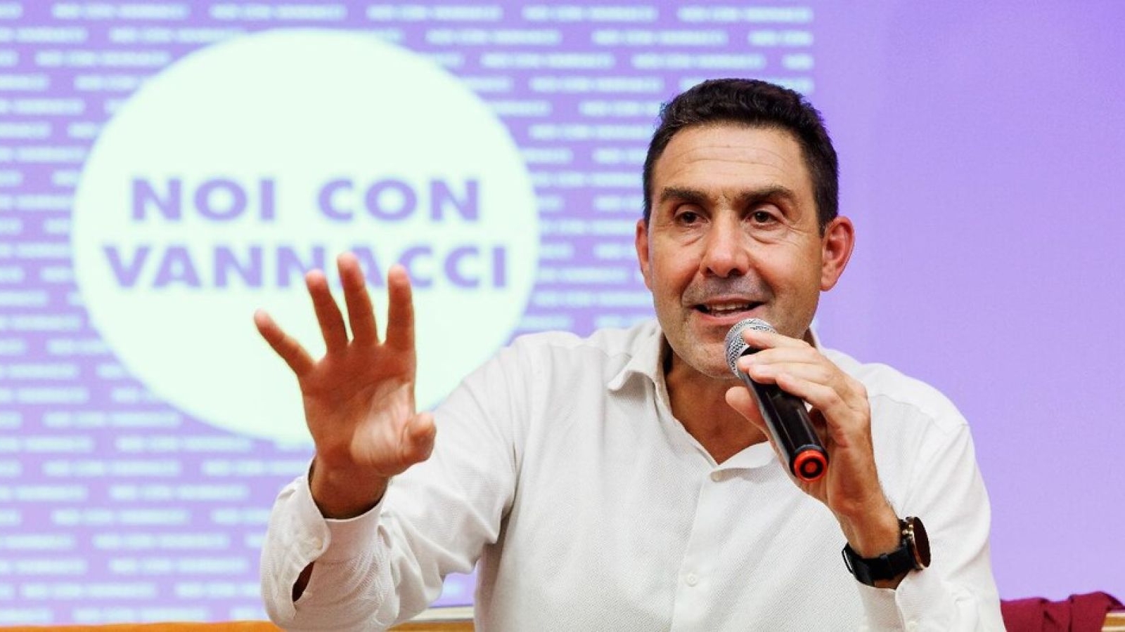 Noi con Vannacci Il movimento per l’Italia dei valori e della libertà